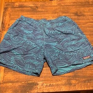 Patagonia men’s baggies shorts Size M